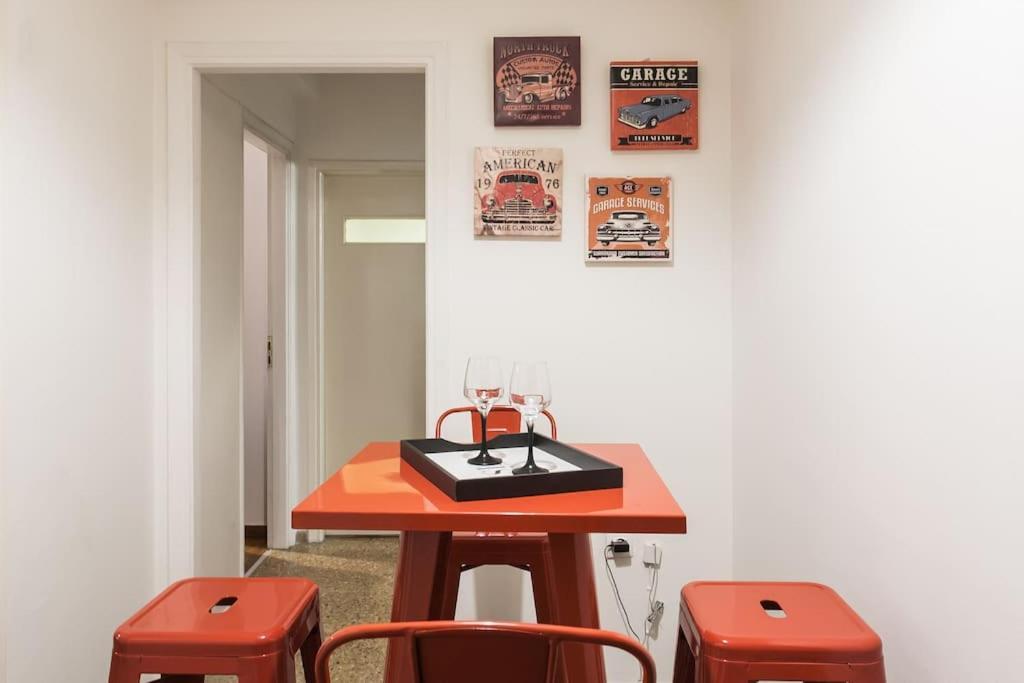 Downtown Athens-Plaka Skoufou Apt/Vaccinatedhost Luaran gambar