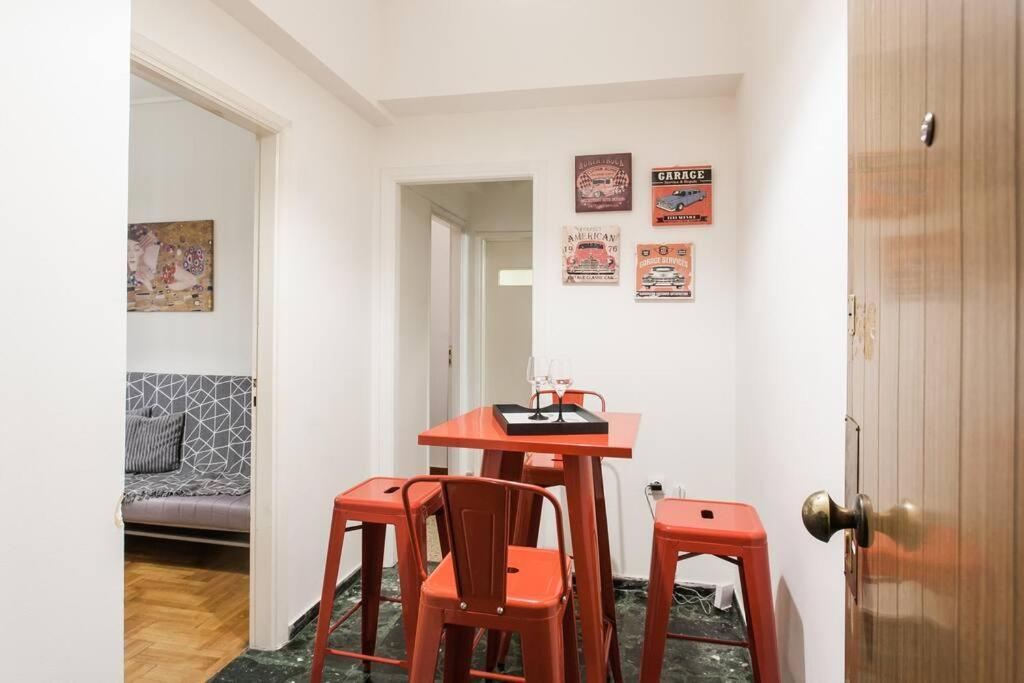 Downtown Athens-Plaka Skoufou Apt/Vaccinatedhost Luaran gambar